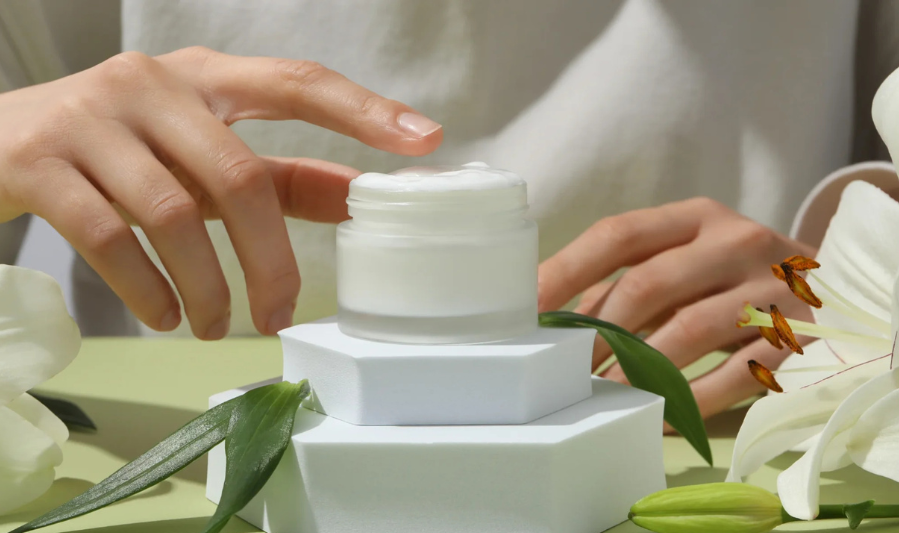 What Are Organic Anti-Aging Creams